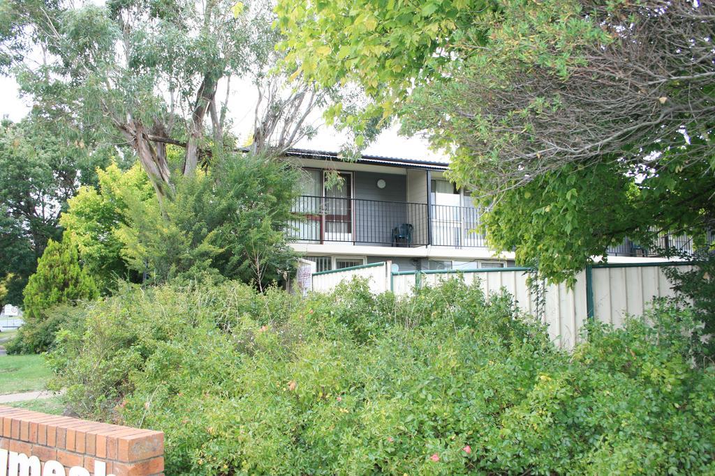 Blayney Leumeah Motel Экстерьер фото